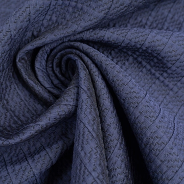 Темно-синяя жатая ткань