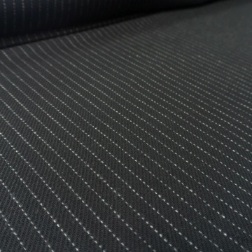 Шерсть черная в полоску со стежками 15мм