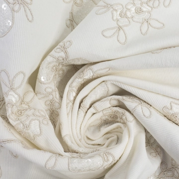 Вельвет белый хлопковый с вышивкой