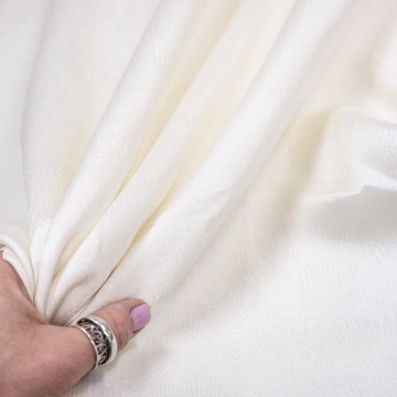 Шелк жаккард древесный молочный