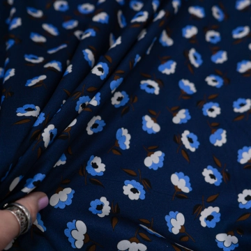 Вискоза синяя с голубыми цветами