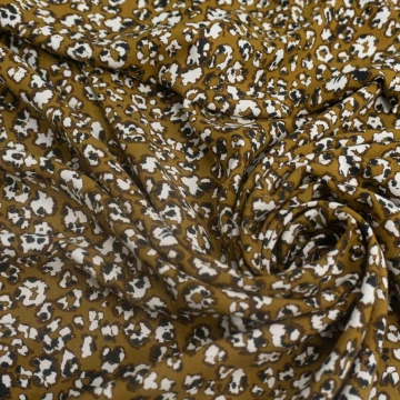 Штапель коричневый с пятнышками