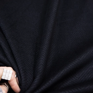 Шерсть мохер в елочку черная